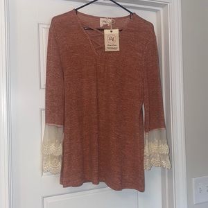 New with tags blouse!